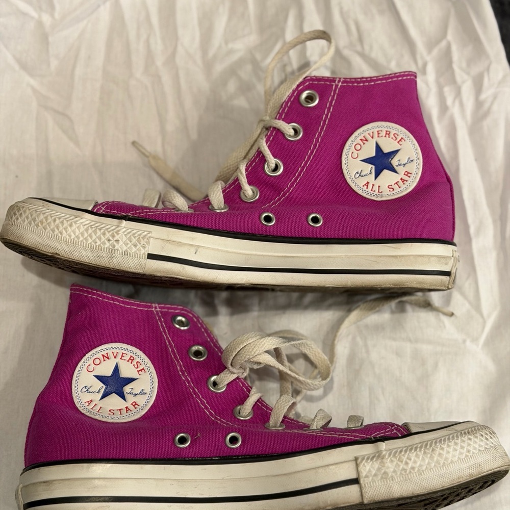Converse Magenta High-Top Sneakers women’s size 7.5